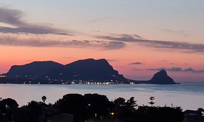 Altavilla Milicia Villa | Panoramic Villa Near The Sea