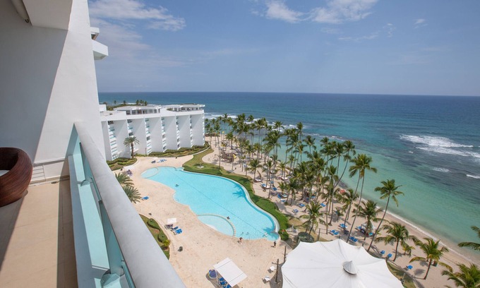 Villas Del Mar Apartment | PanoramicView| Beachfront| Fast WiFi| FullKitchen