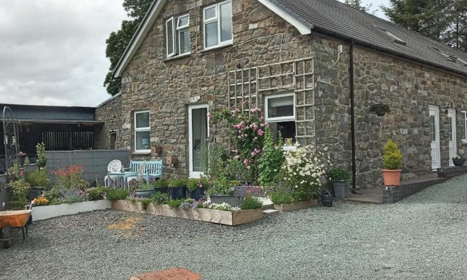 Llanbrynmair House | Pant Glas Barn