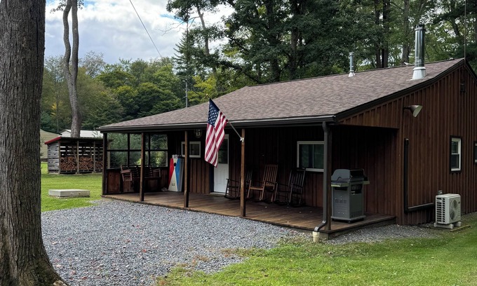Clarington Cabin | Pappy’s Camp on Blue Ridge Road