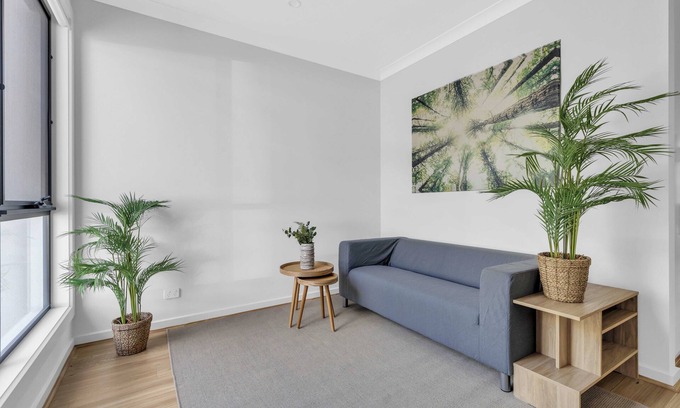 Paradise House | Paradise Family Home, Close to CBD & Amenities