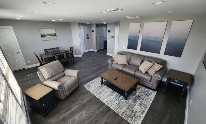Leesburg Apartment | Paradise on Lake Harris Apt #202