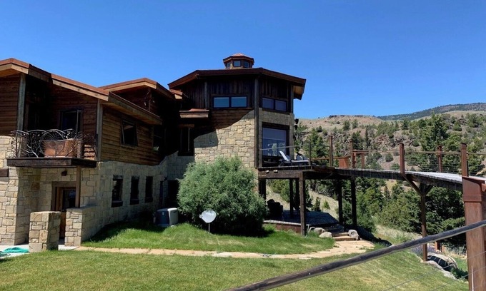 Emigrant House | Paradise Point - Gorgeous custom home overlooking the scenic Paradise Valley!