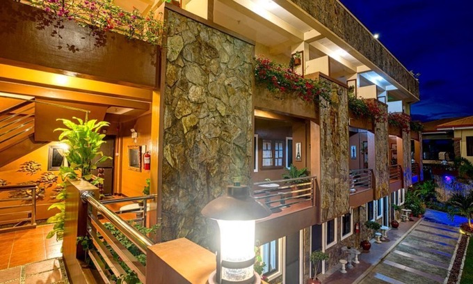Estancia Apartment | Paradise Vista: 2-Bedroom Getaway
