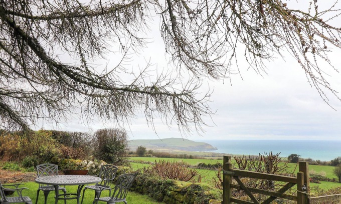 Newport House | PARC Y MARRIAGE, pet friendly in Newport, Pembrokeshire