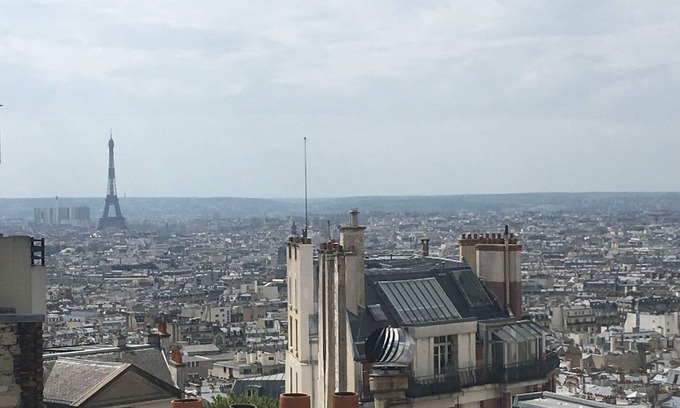 Montmartre Apartment | Paris Hilltop Montmartre, Artist Loft, breathtaking views, piano, yoga space.n