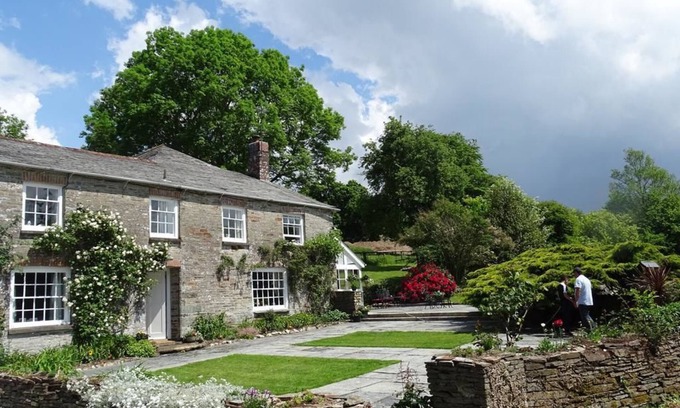 Trelil Bed & Breakfast | Park Farmhouse