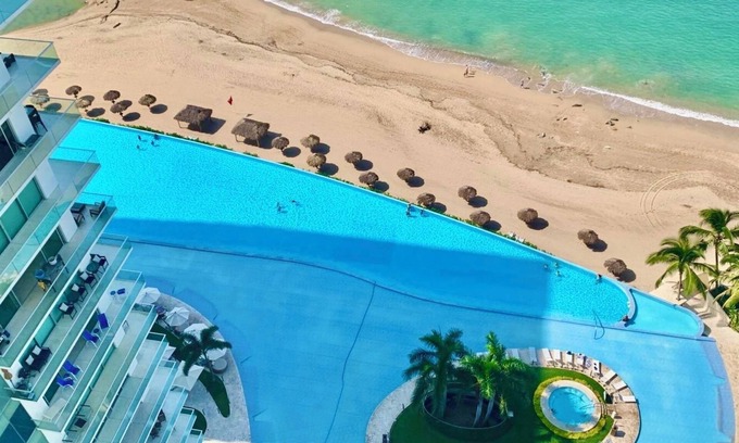 North Hotel Zone Apartment | Park Life Peninsula