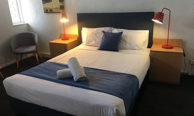 Parkdale Hotel | Parkdale Motor Inn