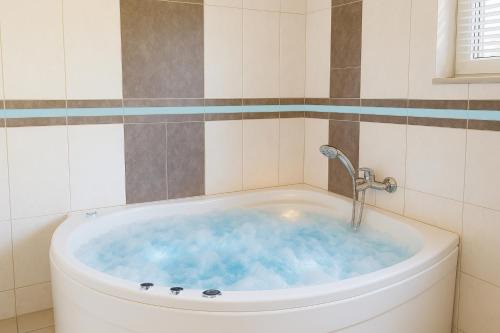 Weimar Apartment | Parkresidenz Maria - 160 m2 - Whirlpool - Terrasse - Exklusiv am Goethepark