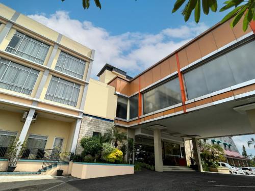 Pekalongan Hotel | Parkside Mandarin Hotel Pekalongan
