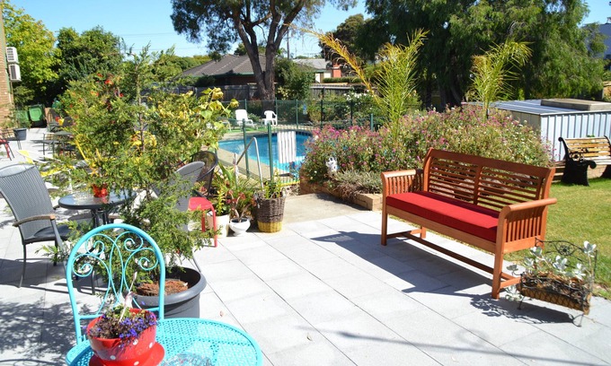 Hamlyn Heights Hotel | Parkwood Motel and Apartments