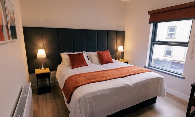 Londonderry Apartment | partment-Deluxe-Private Bathroom-2 bedroom