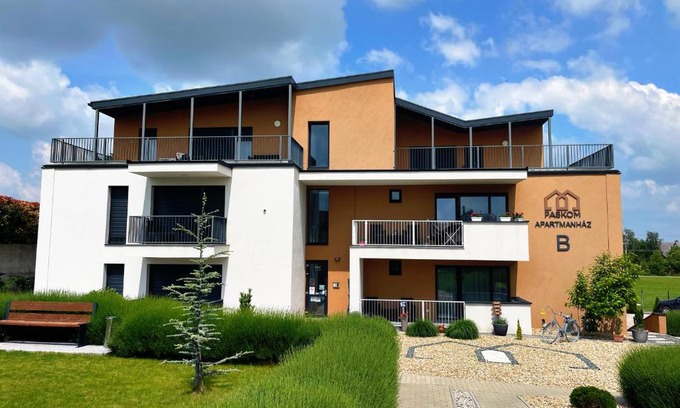 Dorog Apartment | Paskom Apartman