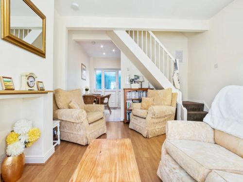 Heworth House | Pass the Keys 55 Heworth Village Wonderfully Cosy Family Home in York