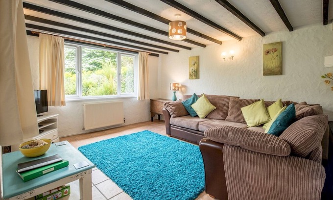 Tremain House | Pass the Keys | Beautiful Rural Cottage Sleeps 4