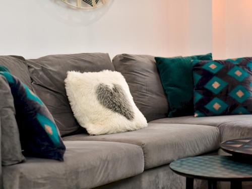 Cardiff City Centre Apartment | Pass the Keys Trendy 1 Bedroom Apartment