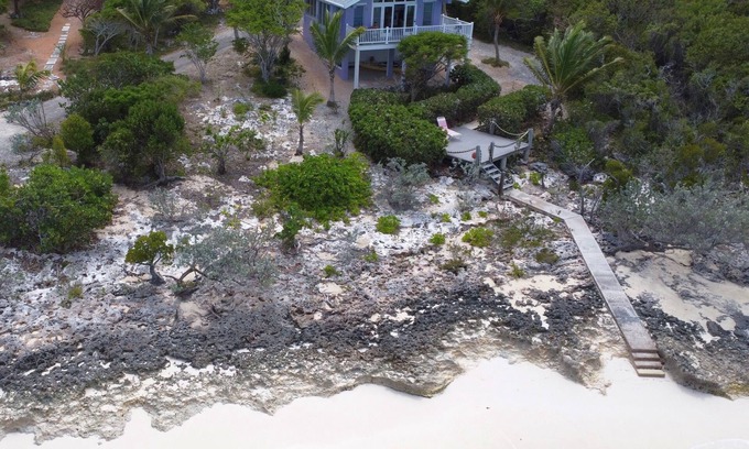 Clarence Town Cottage | Passionate Pelican: Private Oceanfront Cottage