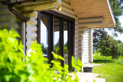 Klavdiyevo-Tarasove Resort | Pastoral wooden hauses