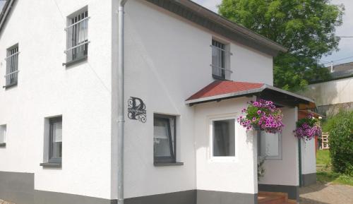 Wiehl House | Patsada Cottage