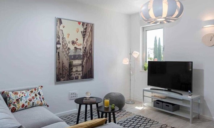 Babin Kuk Apartment | Paulina 2BR apartment with balcony and sea viiew