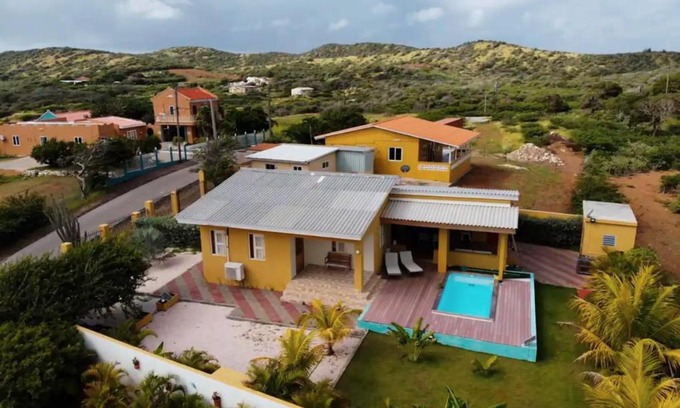 Curacao Villa | Peace and Freedom Villa