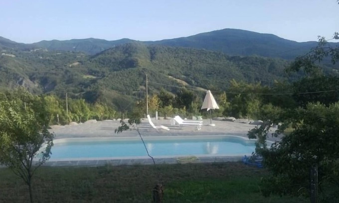 Valmozzola House | Peace and relaxation with private pool Borgo val di Taro