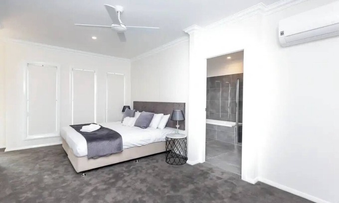 Wagga Wagga Apartment | Peace and tranquility in the heart of the CBD!