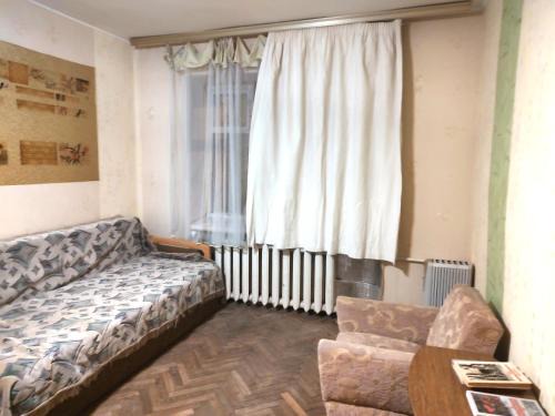 Dniprovs'kyi District Apartment | Peace avenue