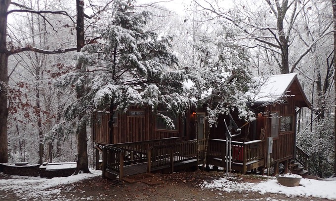 Easley Cabin | Peace-in-the-Forest Retreat - Singles, Couples, Artists, Forest Lovers