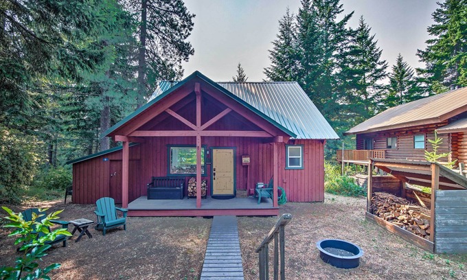 Cle Elum Cabin | Peace in the Pines: Cle Elum Cabin w/Trail!