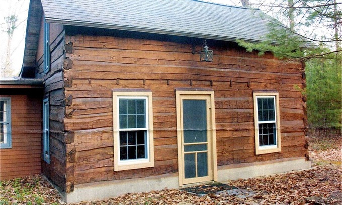 Brohman Cabin | Peace Lodge - Hand-Hewn Log Cabin In The Woods
