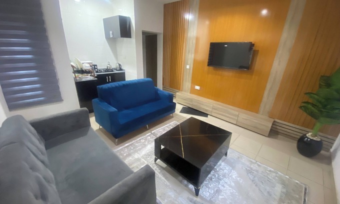 Abuja Apartment | Peace & Luxury apartment with fitness room, WiFi in fantastic Abuja