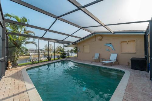 Harbour Heights House | Peace River Retreat Waterfront w Heated Pool