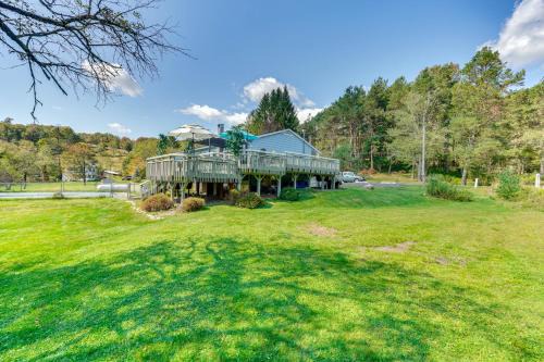 Parksville House | Peaceful 1-Acre Parksville Home Large Deck and Yard