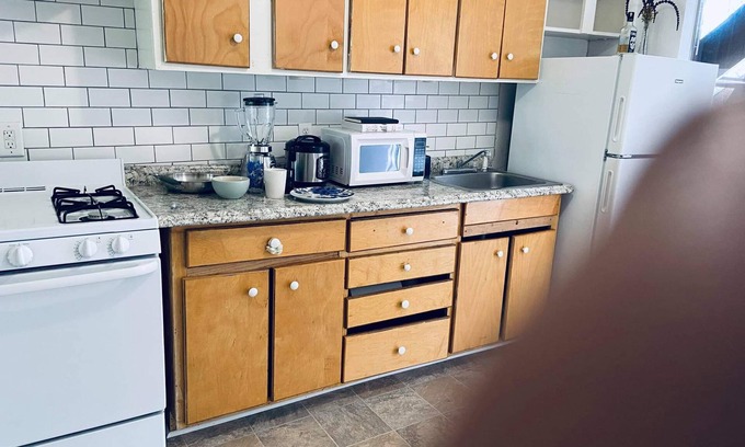 Reynoldstown Apartment | Peaceful artsy spot in Inman Park
