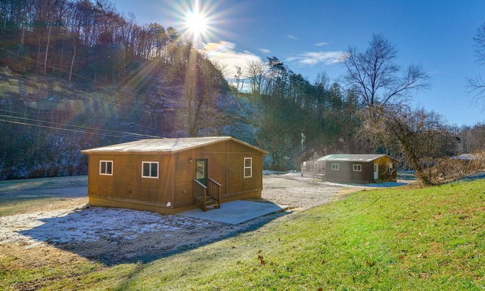 Beattyville Cabin | Peaceful Beattyville Cabin Near Red River Gorge!