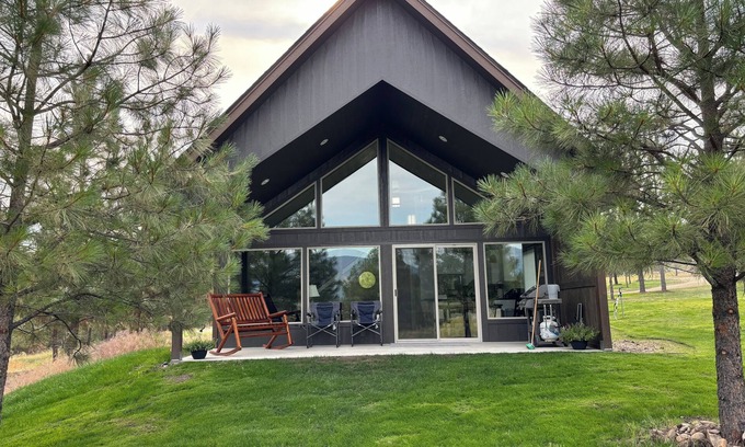 Florence Cottage | Peaceful, beautiful, cozy new cottage set on forested property. Gorgeous views!