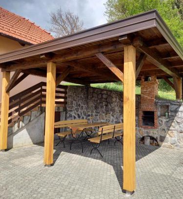 Metlika House | Peaceful, cosy cottage near Kolpa river