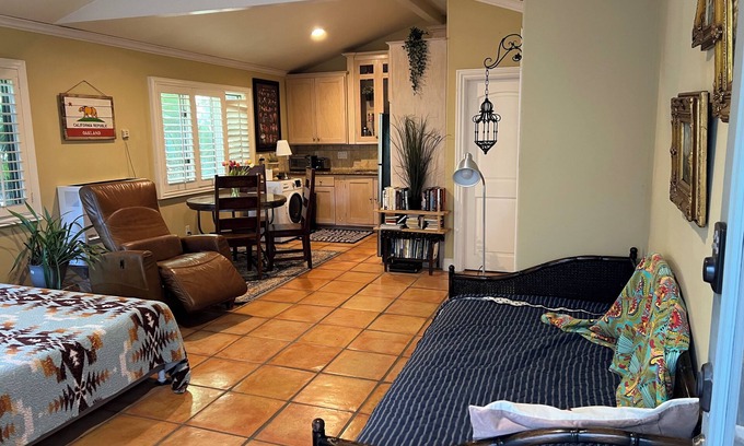 Caballo Hills Cottage | Peaceful cottage in Oakland hills with WiFi access