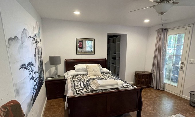 Lincoln Cottage | Peaceful Country Getaway for One or Two