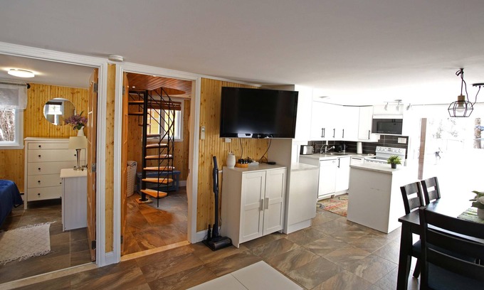 Saint-Nicolas Ski Chalet | Peaceful Haven by the St-Lawrence