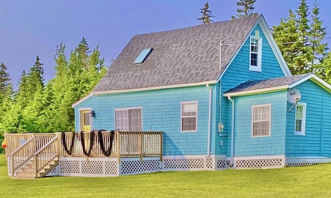 Clinton Cottage | Peaceful, historical cottage with gorgeous views near Cavendish
