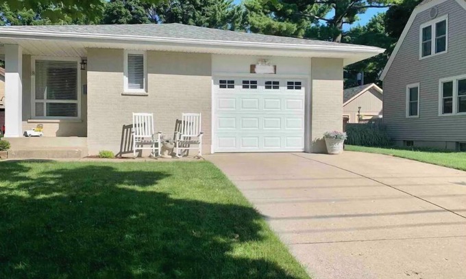 Crystal Lake House | Peaceful Home w/private backyard