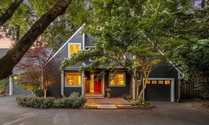 Lake Grove House | Peaceful Lake Oswego Retreat w/Hot Tub & Firepit!