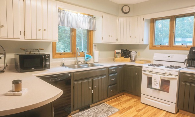 Liberty House | Peaceful Lake Retreat On An Island You Can Drive Onto!