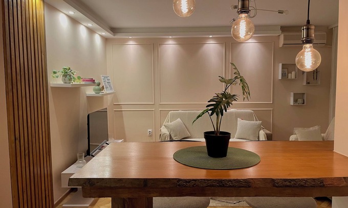 Zvezdara Apartment | Peaceful-private-warm-bright