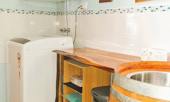 Waikawa House | Peaceful quiet environment; 6 minutes to Picton; close to marinas; pet friendly.