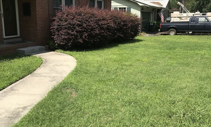 Oak Grove House | Peaceful ranch home close to downtown