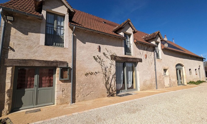Mauvieres Cottage | Peaceful Renovated Farmhouse: 6 Bedrooms, Private Terrace, in Berry Heart, Near Le Blanc